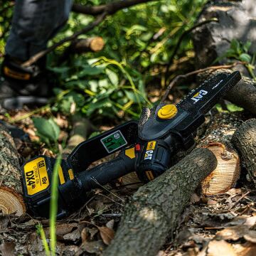 CAT DG231 18Volt 4.0Ah Li-ion 12CM Profesyonel Şarjlı Kömürsüz Zincirli Testere